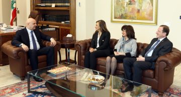 الرئيس عون يبحث العلاقات اللبنانية-الفرنسية والتحضيرات لمؤتمر دعم الجيش الرئيس عون يبحث العلاقات اللبنانية-الفرنسية والتحضيرات لمؤتمر دعم الجيش