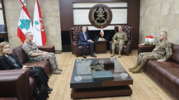 هيكل تسلم من ماغرو دعوة رسمية لحضور مؤتمر دعم الجيش