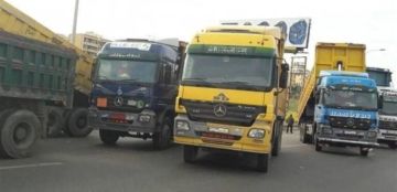 بعد قرار منع دخول الشاحنات اللبنانية إلى سوريا.. بيان من اتحاد نقابات الشحن