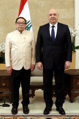 رئيس الجمهورية تسلم أوراق اعتماد 4 سفراء