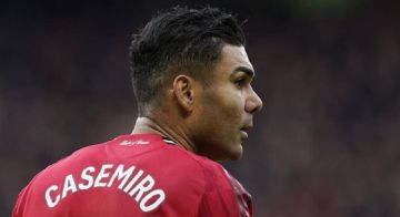 بصفقة قياسية.. مانشستر يونايتد يحدد بديل كاسيميرو