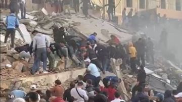 خريش: ارتفاع عدد ضحايا مبنى باب التبانة إلى 13 وإنقاذ 8 من تحت الأنقاض خريش: ارتفاع عدد ضحايا مبنى باب التبانة إلى 13 وإنقاذ 8 من تحت الأنقاض