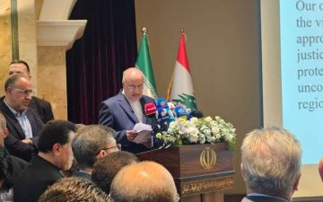 يمين وبطرس يمثلان سليمان وطوني فرنجيه في احتفال السفارة الايرانية