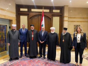 بري تابع ملف الأبنية الآيلة للسقوط في مدينة طرابلس وعرض آخر المستجدات وشؤونا تشريعية مع فرنجية وطوق بري تابع ملف الأبنية الآيلة للسقوط في مدينة طرابلس وعرض آخر المستجدات وشؤونا تشريعية مع فرنجية وطوق