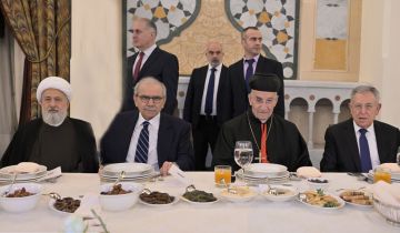 رئيس الحكومة في حفل إفطار السراي: لن نقبل بأن ينجر لبنان إلى مغامرة أو حرب جديدة رئيس الحكومة في حفل إفطار السراي: لن نقبل بأن ينجر لبنان إلى مغامرة أو حرب جديدة