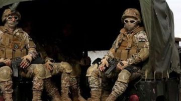 مديرية المخابرات تضبط منزلا يحوي رمانات يدوية وذخائر حربية مديرية المخابرات تضبط منزلا يحوي رمانات يدوية وذخائر حربية