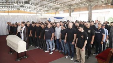 بالصور المؤثرة من أبيدجان: تشييع حزين لفقيد الشباب حسن علي عزالدين