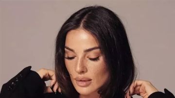 بصيحة النمش.. نادين نسيب نجيم تضج جمالا بصيحة النمش.. نادين نسيب نجيم تضج جمالا