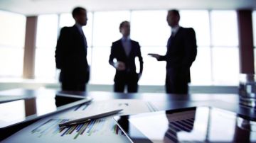 خلافات داخل أحزاب وتيارات بشأن أسماء المرشحين خلافات داخل أحزاب وتيارات بشأن أسماء المرشحين