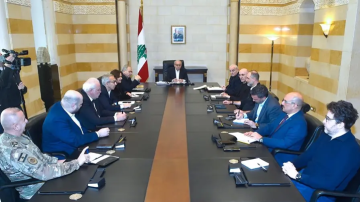 رئيس الحكومة يطمئن اللبنانيين: لا داعي للهلع إطلاقا... المواد الغذائية والأدوية والمحروقات متوافرة والمطار يعمل بشكل طبيعي