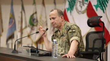 قائد الجيش في واشنطن... واجتماع أمني مغلق داخل مقر CIA