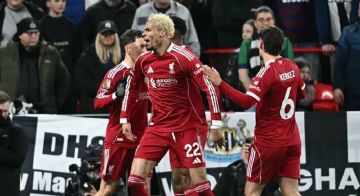 ليفربول يكتسح نيوكاسل برباعية ويستعيد ذاكرة الانتصارات