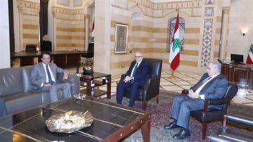 سلام وسفير قطر بحثا العلاقات الثنائية بين لبنان وقطر سلام وسفير قطر بحثا العلاقات الثنائية بين لبنان وقطر