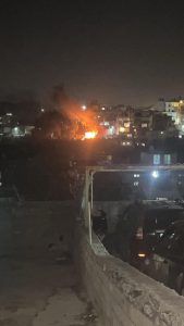 الطيران المسير المعادي استهدف سيارة في بلدة حاروف الطيران المسير المعادي استهدف سيارة في بلدة حاروف