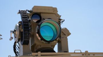 إسرائيل بدأت بتشغيل نظام الليزر