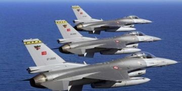 تركيا تدرس إرسال طائرات إف-16 إلى شمال قبرص