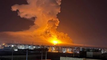 بالفيديو: استهداف مستودع للنفط في طهران