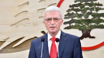 بسام خضر آغا ردا على الخطيب: تتقاضى راتبك من الدولة التي تطعن بشرعيتها