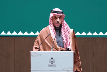 رسالة شديدة اللهجة لإيران من الرياض بن فرحان: صبر السعودية ليس بلا حدود!