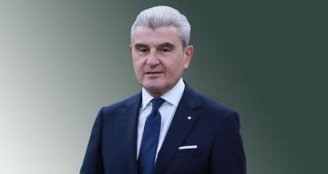 عيسى الخوري يطلع على قرار رفع رأسمال مصرف الإسكان عيسى الخوري يطلع على قرار رفع رأسمال مصرف الإسكان