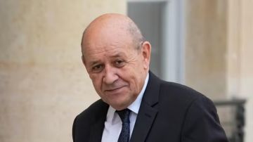 لودريان: لا يمكن للحكومة اللبنانية نزع سلاح الحزب تحت وطأة القصف