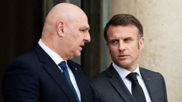 عون وماكرون يبحثان التصعيد الإسرائيلي..