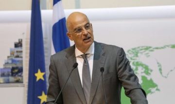 رويترز عن وزير الدفاع اليوناني: جاهزون للدفاع عن قبرص بكل الوسائل الممكنة