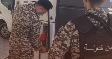 محروقات مغشوشة... وأمن الدولة تقفل المحطة المخالفة بالشمع الأحمر محروقات مغشوشة... وأمن الدولة تقفل المحطة المخالفة بالشمع الأحمر