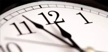 لا تنسوا تقديم الساعة 60 دقيقة منتصف هذه الليلة!