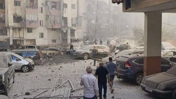 لماذا يقترب مدنيون من مواقع الغارات رغم الخطر؟