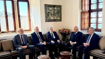 أمين الجميل وسليمان وميقاتي والسنيورة وتمام سلام: الأولوية المركزية الآن لإنقاذ لبنان وحماية تماسكه الوطني