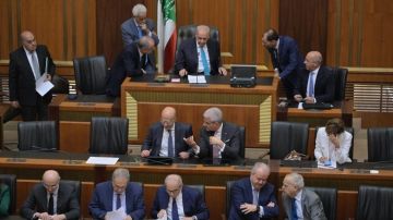  الجمهورية : إنجاز التحضيرات للجلسة التشريعية الإثنين.. والتمديد للمجلس النيابي لسنتين هو الأكثر ترجيحا