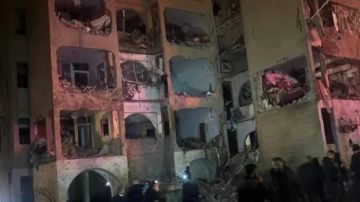 بالفيديو: دمار هائل في جنوب إسرائيل.. و120 مصابا بالفيديو: دمار هائل في جنوب إسرائيل.. و120 مصابا