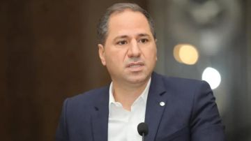 سامي الجميل: قرار الحكومة خطوة تاريخية ولاستكمالها بقرارات أخرى سامي الجميل: قرار الحكومة خطوة تاريخية ولاستكمالها بقرارات أخرى