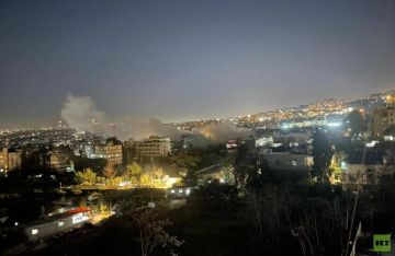 غارة اسرائيلية تستهدف مخيم البداوي للاجئين الفلسطينيين في طرابلس شمال لبنان وأنباء عن اصابات