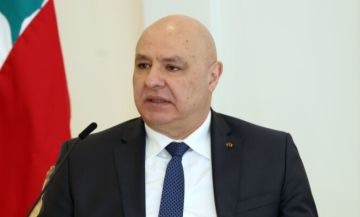 زوار عون لـالجديد: يؤكد أن الحل يجب أن يحصل بالتفاوض والرئاسة هي الجهة الموكلة بذلك زوار عون لـالجديد: يؤكد أن الحل يجب أن يحصل بالتفاوض والرئاسة هي الجهة الموكلة بذلك