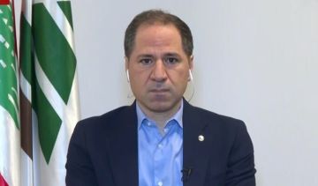 الجميل عن اتصاله مع الشرع: طمأن بأن ما يحكى عن مشروع لدخول الجيش السوري إلى لبنان عار من الصحة الجميل عن اتصاله مع الشرع: طمأن بأن ما يحكى عن مشروع لدخول الجيش السوري إلى لبنان عار من الصحة