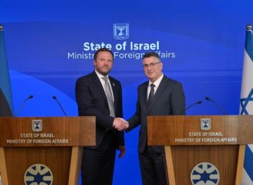 ساعر يسخر من غياب مجتبى خامنئي ويحذر لبنان: واجهوا حزب الله أو سلموا سيادتكم لإيران