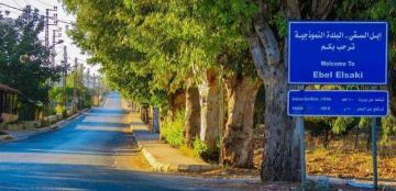 قصة بلدة لبنانية تسمع القصف.. شوارع فارغة وسط الحرب