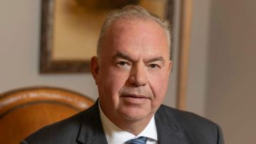 الحاج بمناسبة عيد الأم: أنتن الأمان حين يكثر الخوف