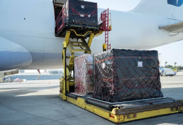 الدفاع الإسرائيلية تطلق جسرا جويا وبحريا لتعزيز إمدادات الجيش ورفع الجاهزية العملياتية (فيديو) الدفاع الإسرائيلية تطلق جسرا جويا وبحريا لتعزيز إمدادات الجيش ورفع الجاهزية العملياتية (فيديو)