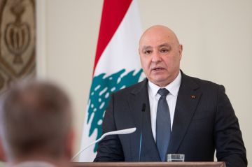 الرئيس اللبناني يدين استهداف إسرائيل البنى التحتية والمنشآت الحيوية الرئيس اللبناني يدين استهداف إسرائيل البنى التحتية والمنشآت الحيوية