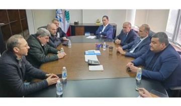 رسامني بحث في تداعيات ارتفاع اسعارالنفط رسامني بحث في تداعيات ارتفاع اسعارالنفط