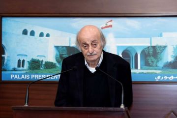 جنبلاط من بعبدا: نحن لسنا موظفين عند الحكومة الإسرائيلية واجباتنا اليوم الحوار والأمن الداخلي والنازحين