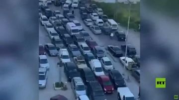 جنوب لبنان.. حركة سير خانقة للسيارات النازحة في منطقة العباسية