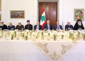 هل الفتنة على الأبواب؟ حذار!