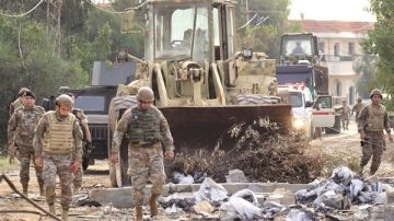 الاخبار: الجيش اللبناني يخلي مواقعه الحدودية