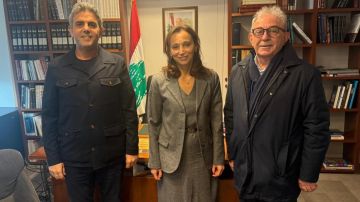 الحواط والشامي بحثا في شؤون تراثية مع سفيرة لبنان لدى الأونيسكو الحواط والشامي بحثا في شؤون تراثية مع سفيرة لبنان لدى الأونيسكو