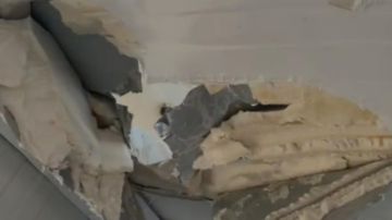 بالفيديو: دمار وفوضى بعد غارة المنصورية بالفيديو: دمار وفوضى بعد غارة المنصورية