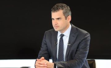 طوني فرنجيه: أنوه بدور الرئيس بري في تحييد لبنان عن أي مغامرة جديدة